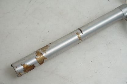 Baksidan på Styre från en Suzuki GSX-R 750 -2009 motorcykel.