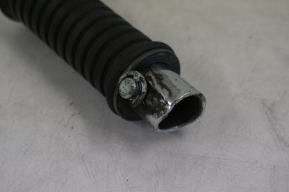 Snett nerifrån på Fotpinne från en Kawasaki VN 1500 -1999 motorcykel.