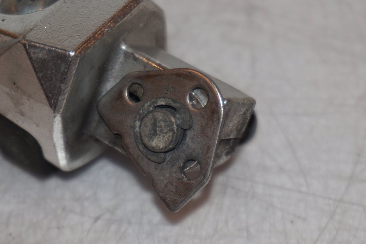 Extrabild1 på Fotpinne från en Suzuki GSX 1300 R -2009 motorcykel.