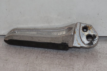 Höger sida på Fotpinne från en Suzuki GSX 1300 R -1999 motorcykel.