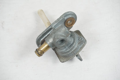 Baksidan på Bensinkran från en Yamaha YZF 1000 R -1997 motorcykel.