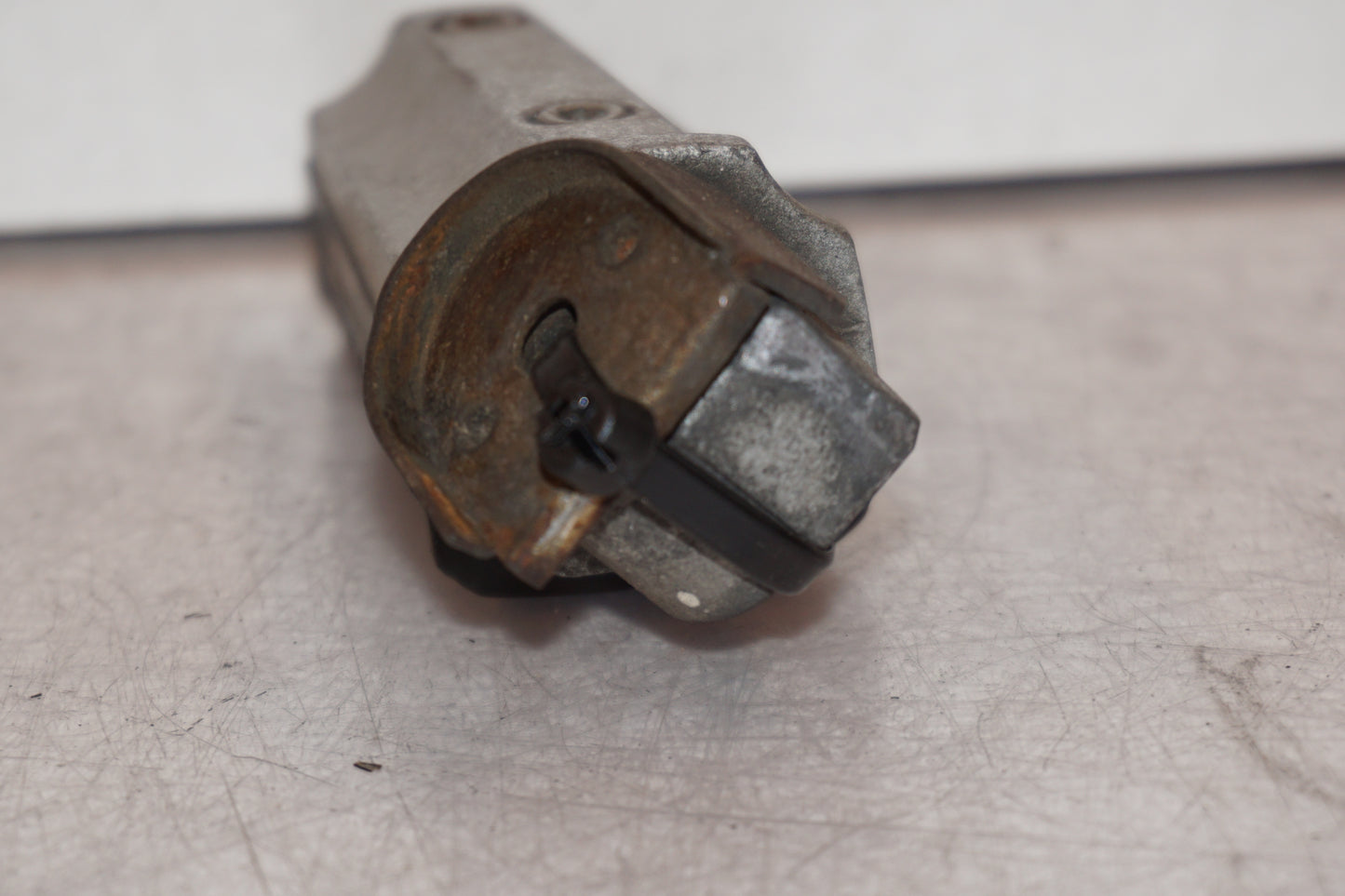 Snett uppifrån på Fotpinne från en Kawasaki GPZ 900 -1985 motorcykel.