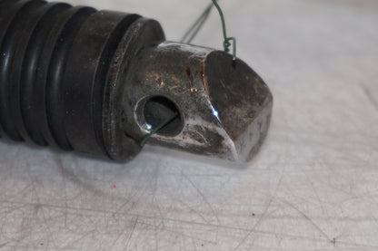 Snett uppifrån på Fotpinne från en Kawasaki VN 800 -1998 motorcykel.