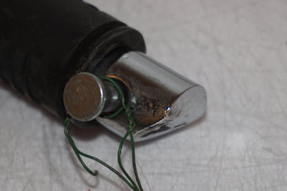 Snett uppifrån på Fotpinne från en Kawasaki VN 800 -1997 motorcykel.