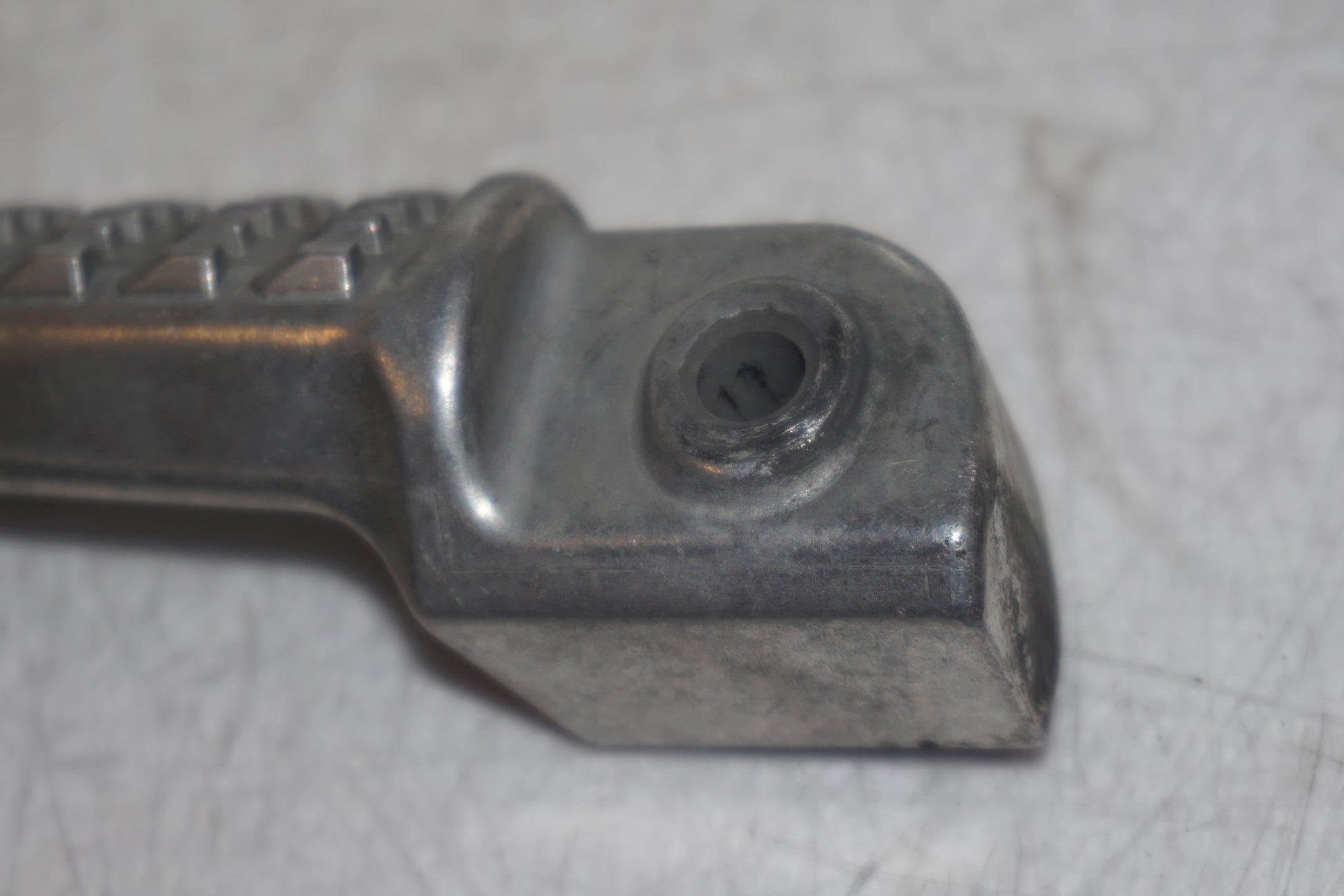 Extrabild1 på Fotpinne från en Kawasaki ZZR 1200 -2002 motorcykel.