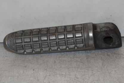 Framsidan på Fotpinne från en Kawasaki ZZR 1100 -1998 motorcykel.