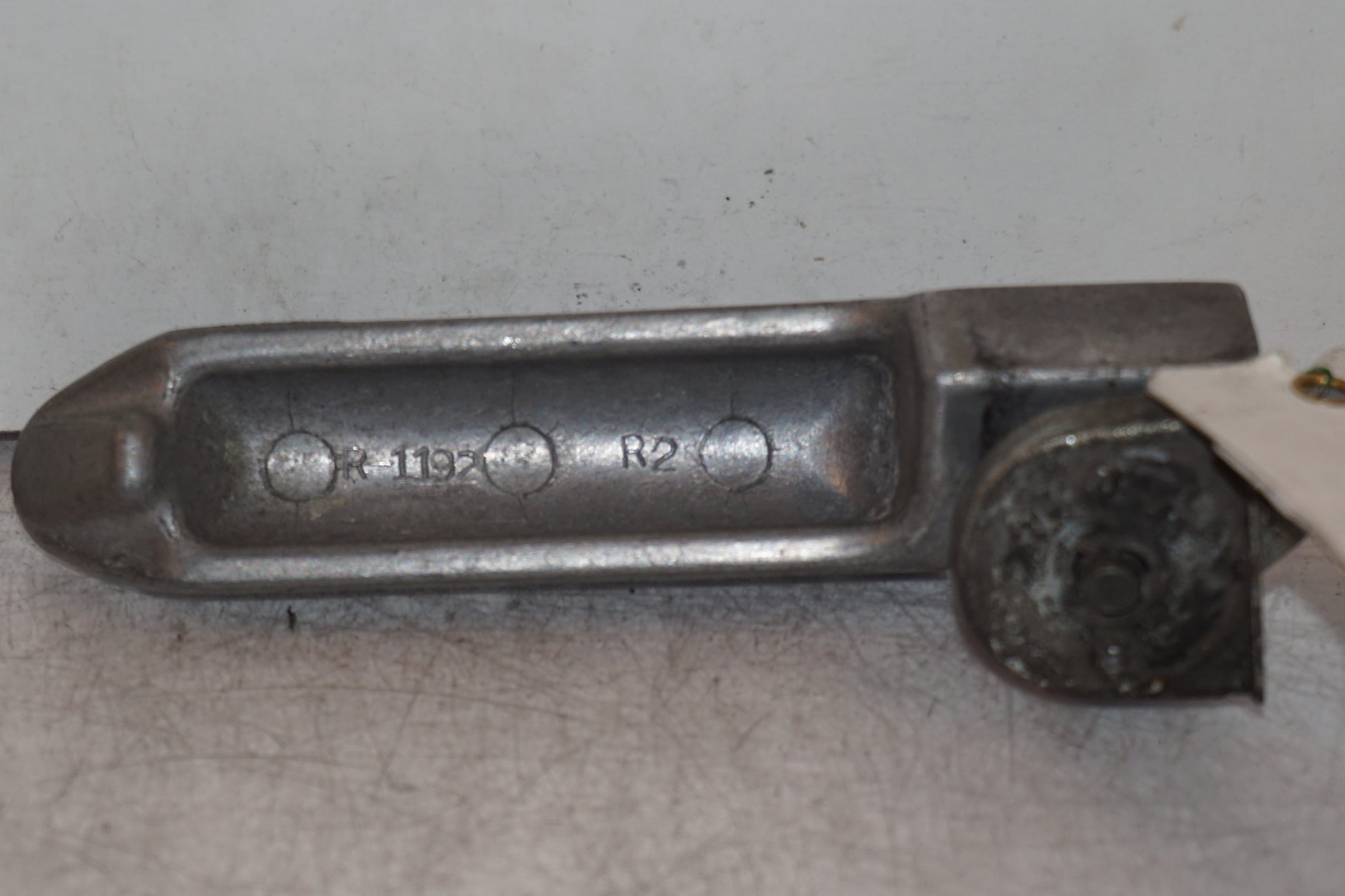 Höger sida på Fotpinne från en Kawasaki ZZR 1100 -1991 motorcykel.