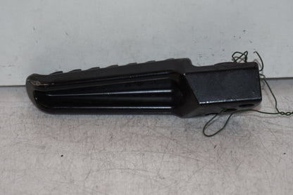 Baksidan på Fotpinne från en Kawasaki Z 1000 -2010 motorcykel.