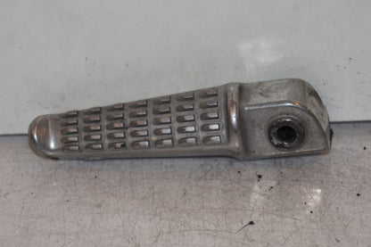 Framsidan på Fotpinne från en Kawasaki ZR-X 1200 S -2001 motorcykel.