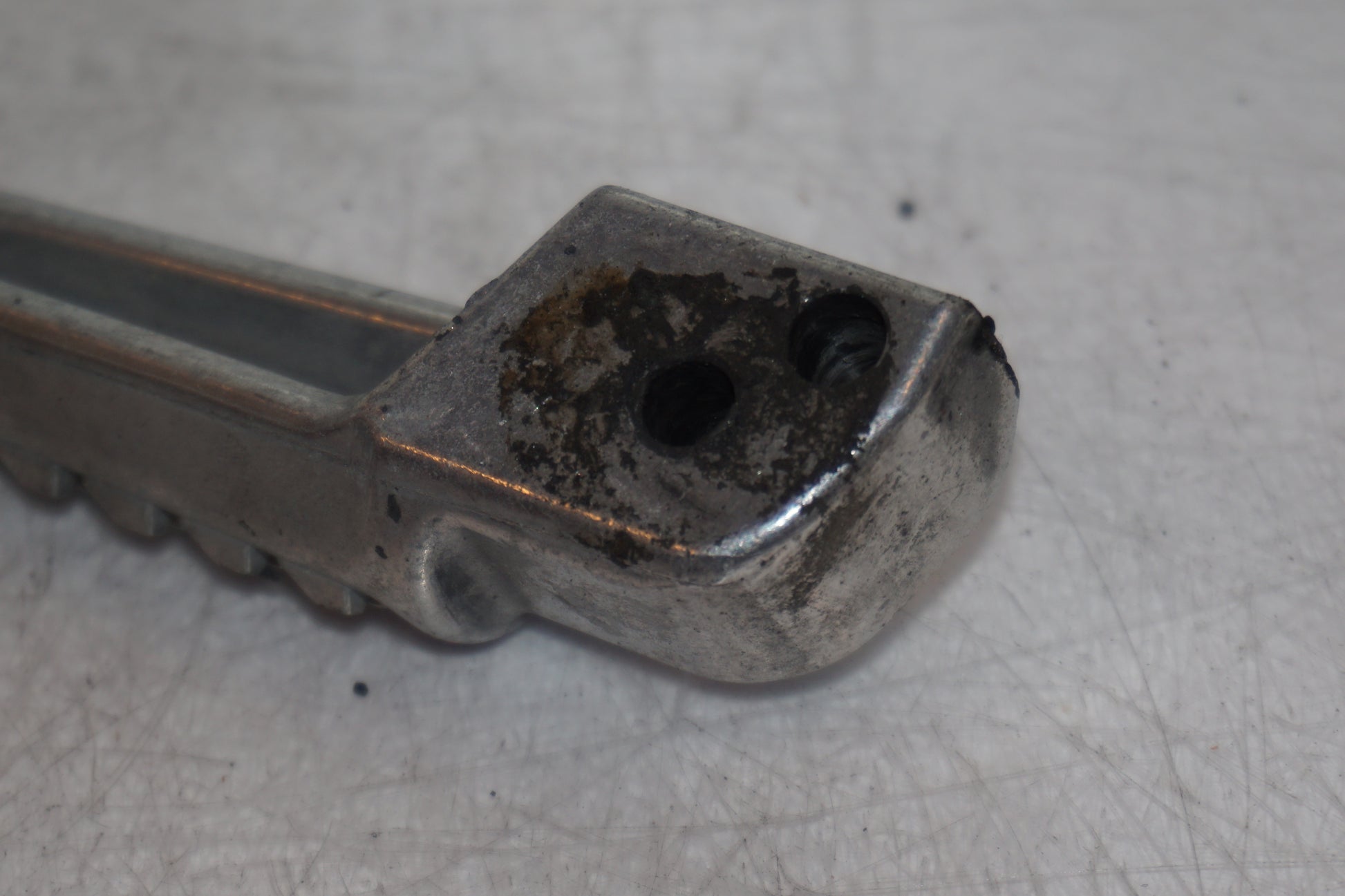 Snett uppifrån på Fotpinne från en Kawasaki ZR-X 1200 S -2001 motorcykel.