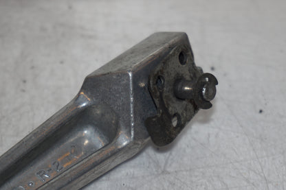 Snett uppifrån på Fotpinne från en Kawasaki ZR-X 1200 S -2001 motorcykel.