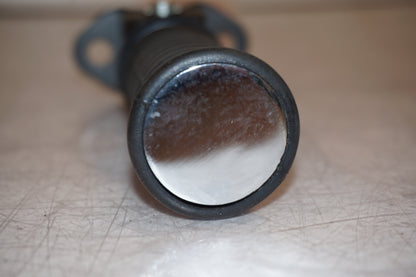 Extrabild4 på Fotpinne från en Kawasaki VN 900 -2011 motorcykel.