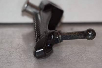 Höger sida på Fotpinne från en Kawasaki Z 1000 -2014 motorcykel.