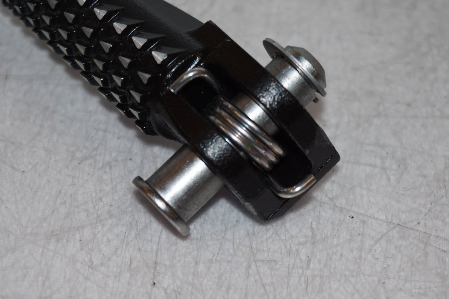 Snett uppifrån på Fotpinne från en Kawasaki Z 1000 -2014 motorcykel.