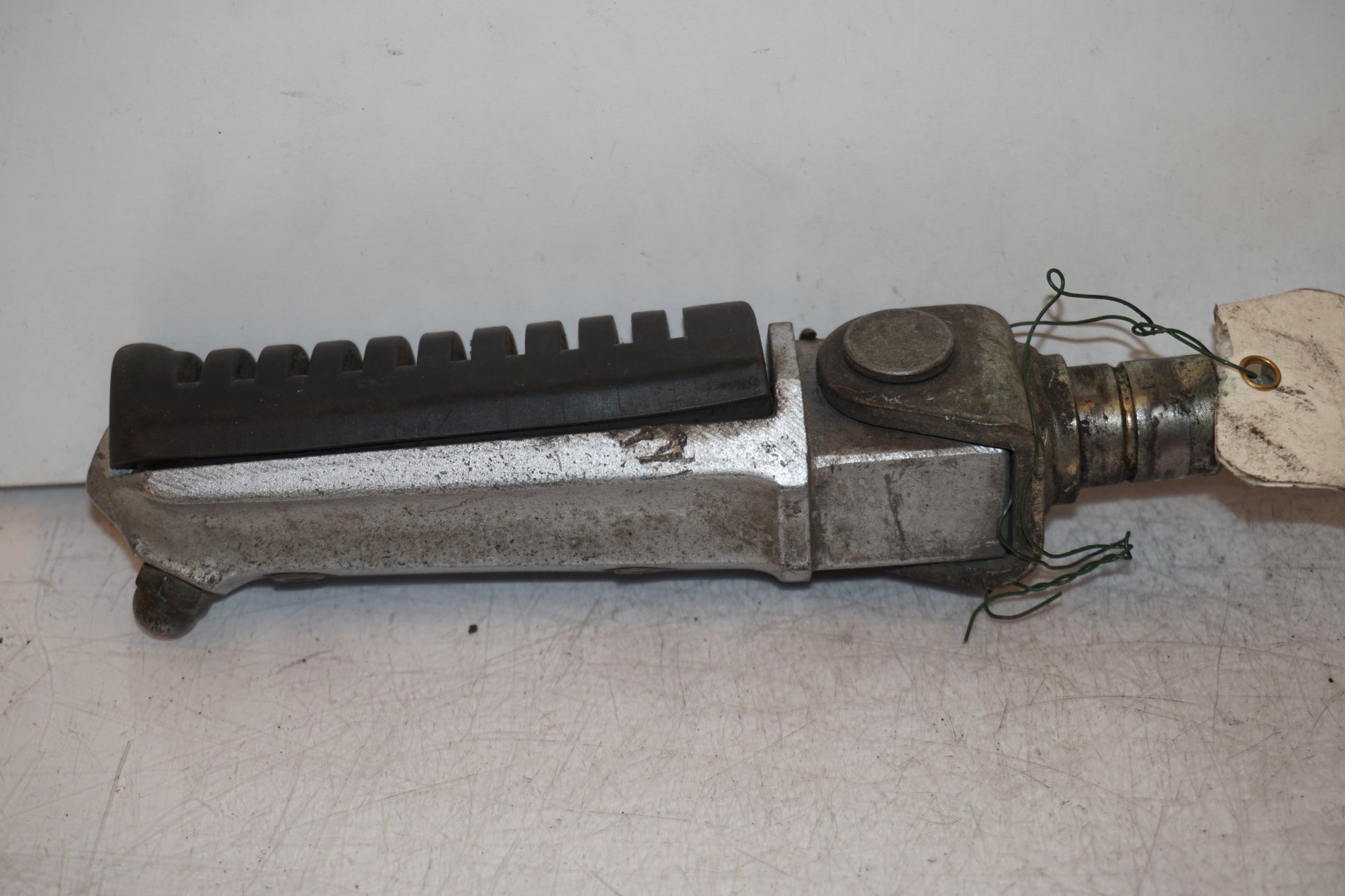 Baksidan på Fotpinne från en Kawasaki ZX-9R -1994 motorcykel.