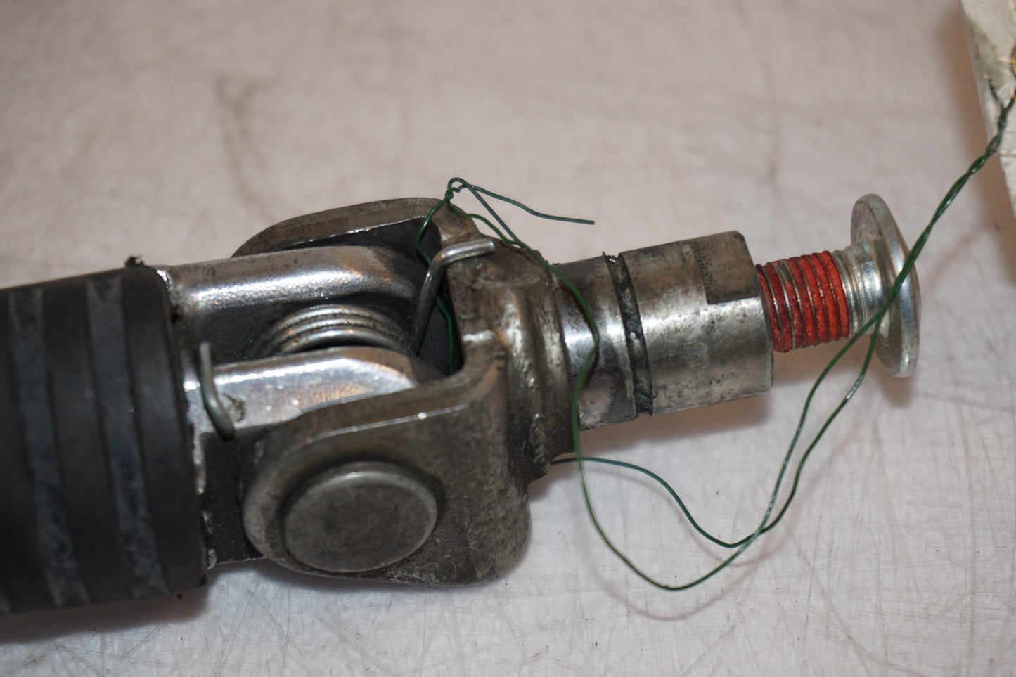 Extrabild1 på Fotpinne från en Kawasaki Z 1000 -2003 motorcykel.