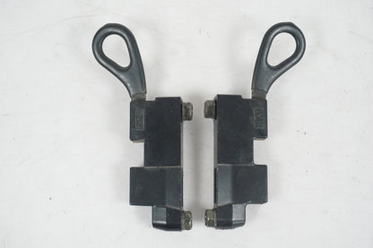 Framsidan på Sadellåsmekanism från en Yamaha V-MAX 1200 -1997 motorcykel.