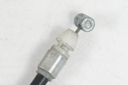 Vänster sida på Sadellåsmekanism från en Kawasaki ZX-9R -1998 motorcykel.