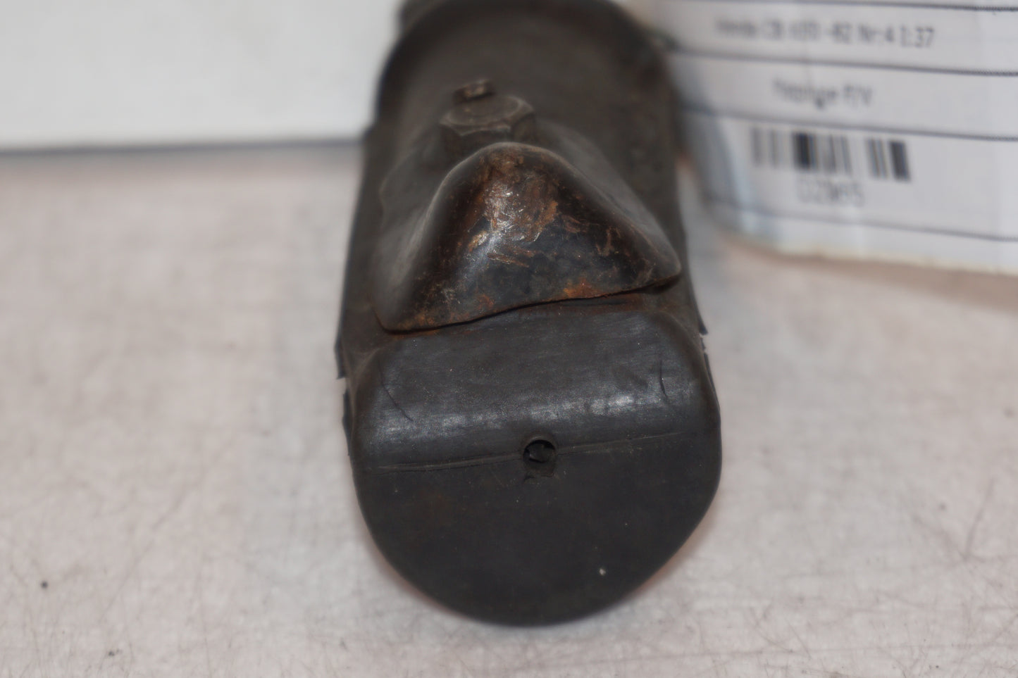 Vänster sida på Fotpinne från en Honda CB 650 -1982 motorcykel.