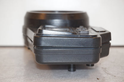 Höger sida på Instrumentpanel från en Yamaha YZF R6 -2001 motorcykel.