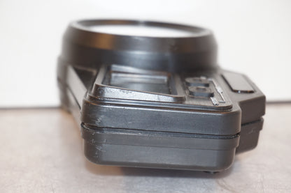 Höger sida på Instrumentpanel från en Yamaha YZF R6 -2001 motorcykel.