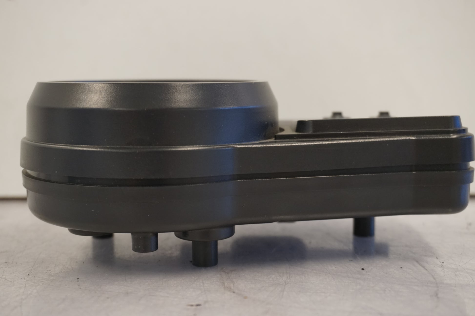 Vänster sida på Instrumentpanel från en Yamaha YZF R6 -2001 motorcykel.