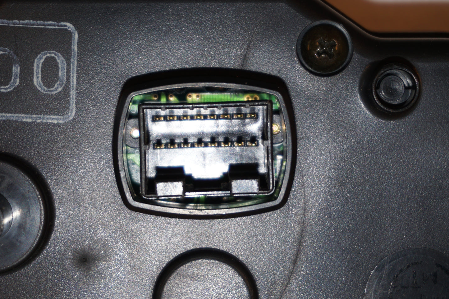 Extrabild3 på Instrumentpanel från en Yamaha YZF R6 -2001 motorcykel.