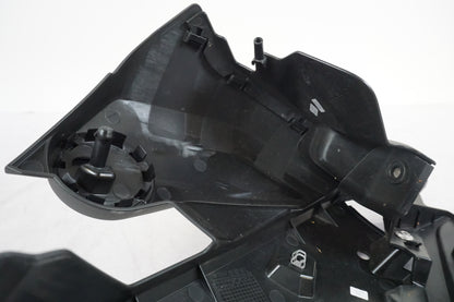 Cubierta lateral de plástico interior