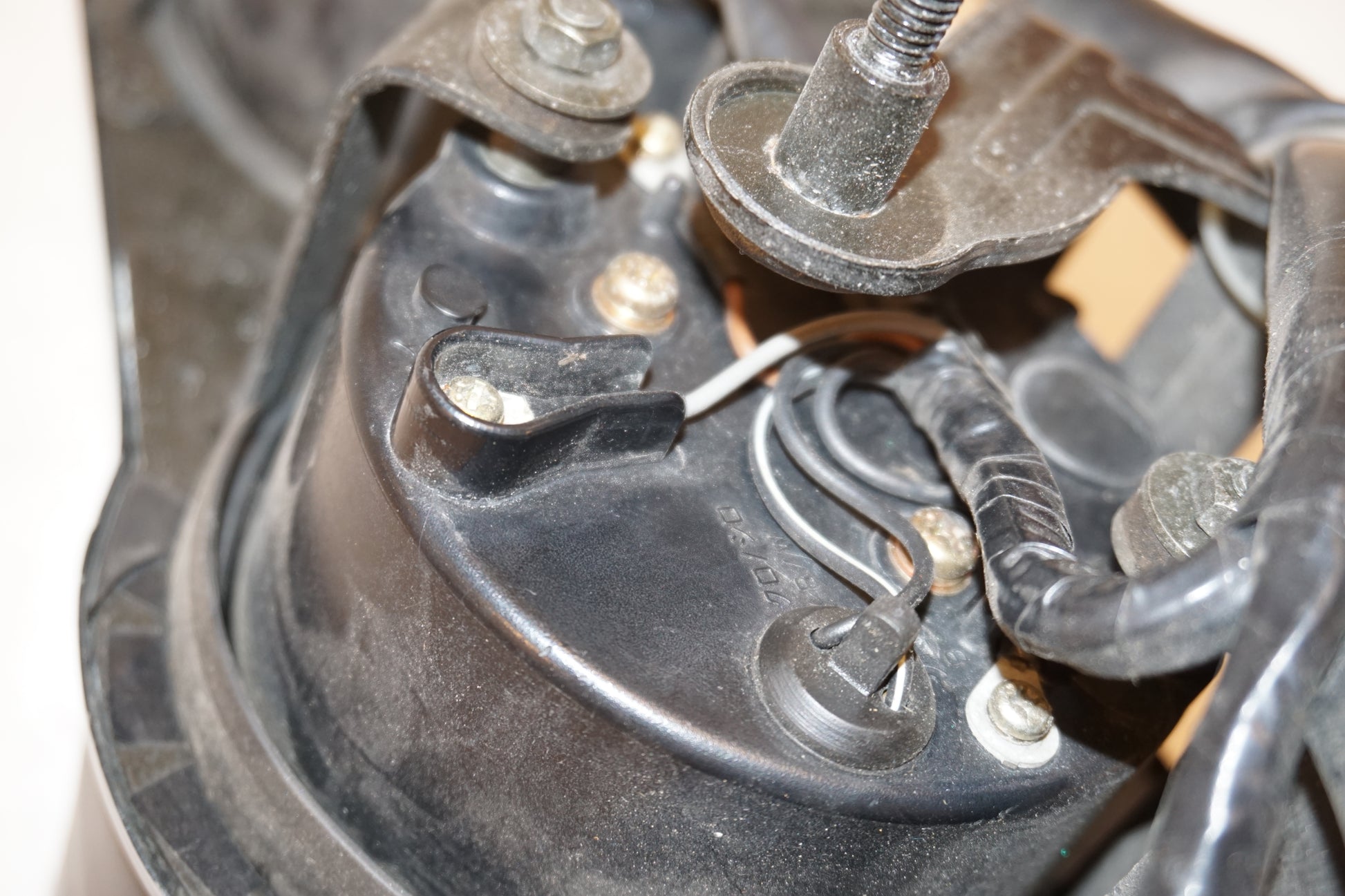 Extrabild6 på Instrumentpanel från en Yamaha FZ 750 -1989 motorcykel.