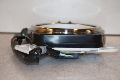 Vänster sida på Instrumentpanel från en Yamaha XV 1600 -2004 motorcykel.