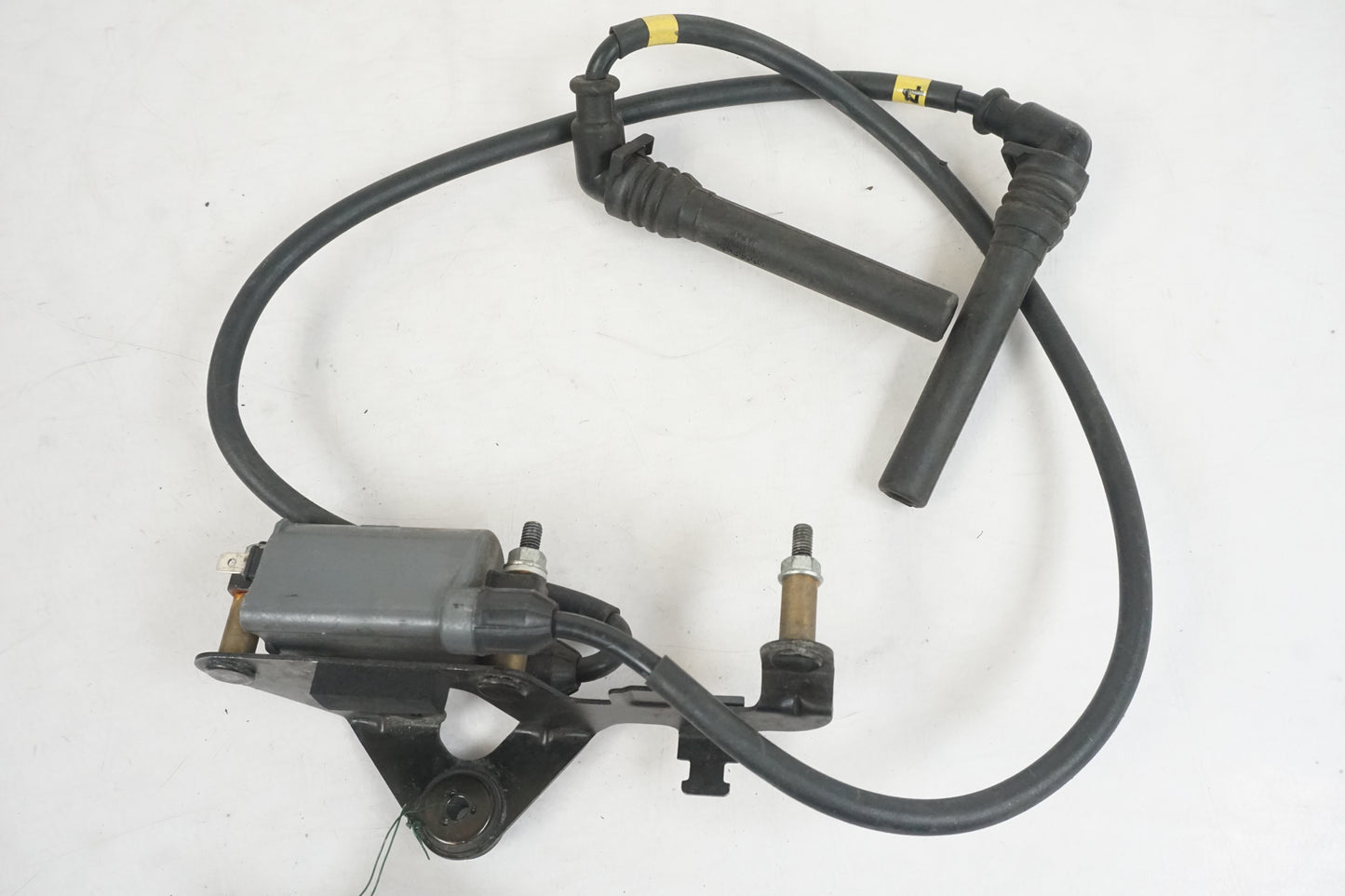 Framsidan på Tändspole från en Kawasaki ZX-7R -1997 motorcykel.