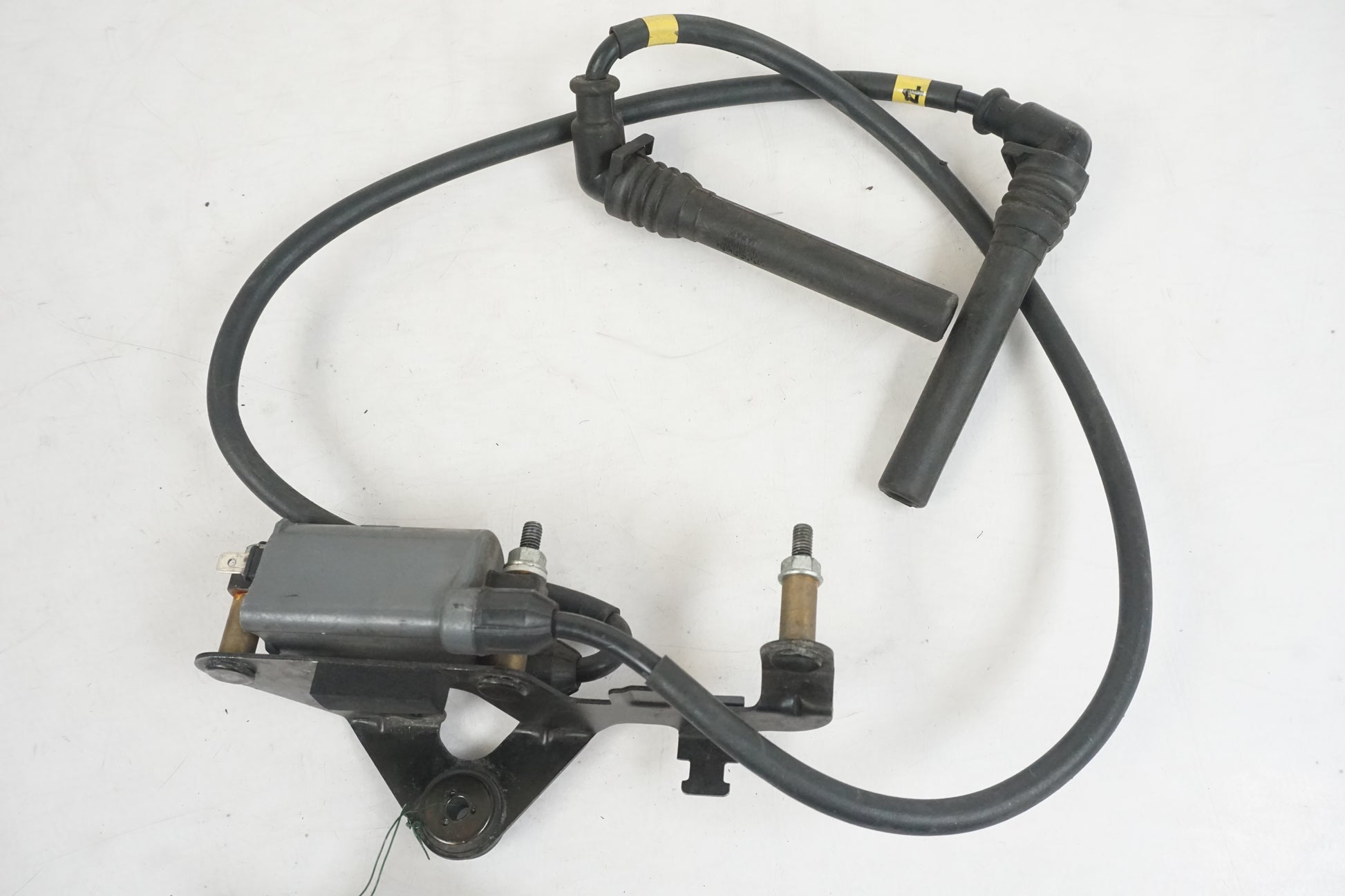 Framsidan på Tändspole från en Kawasaki ZX-7R -1997 motorcykel.