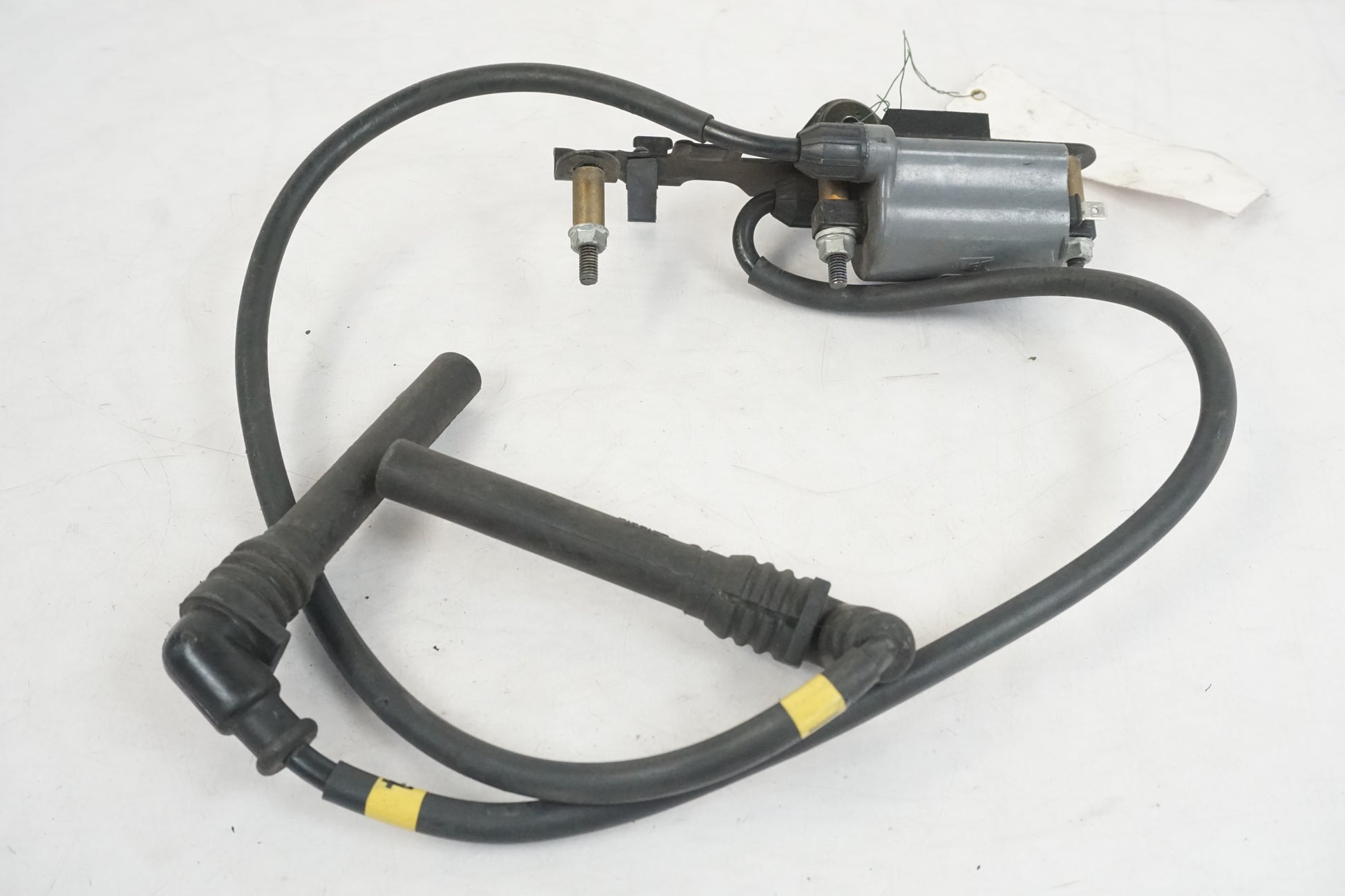 Höger sida på Tändspole från en Kawasaki ZX-7R -1997 motorcykel.