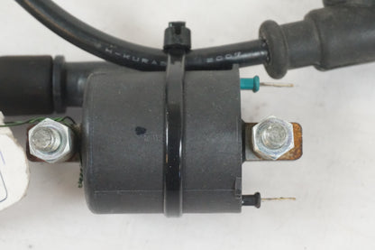 Baksidan på Tändspole från en Kawasaki VN 900 -2008 motorcykel.