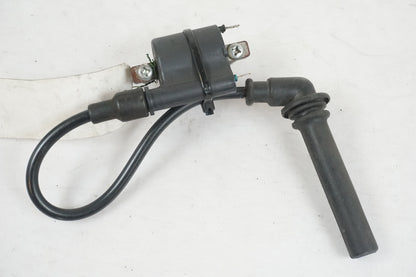 Höger sida på Tändspole från en Kawasaki VN 900 -2008 motorcykel.