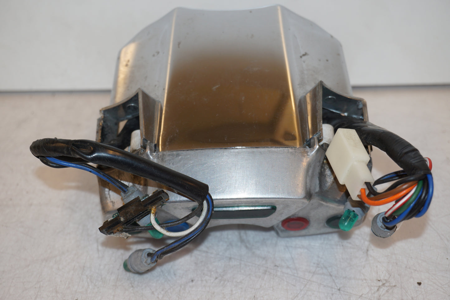 Framsidan på Kontrollamppanel från en Yamaha XV 750 -1993 motorcykel.