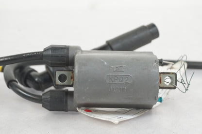 Baksidan på Tändspole från en Kawasaki ZXR 750 -1989 motorcykel.