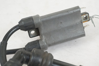 Vänster sida på Tändspole från en Kawasaki ZXR 750 -1989 motorcykel.