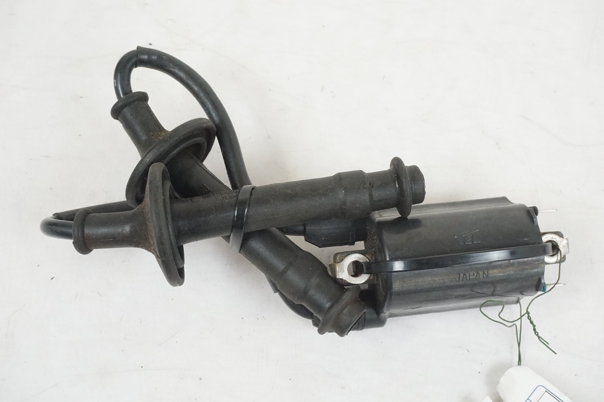 Framsidan på Tändspole från en Honda CBR 1000 F -1993 motorcykel.