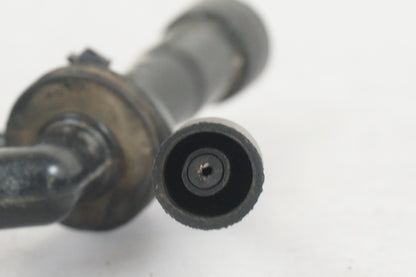 Höger sida på Tändspole från en Suzuki LTA 750 XP E -2009 motorcykel.