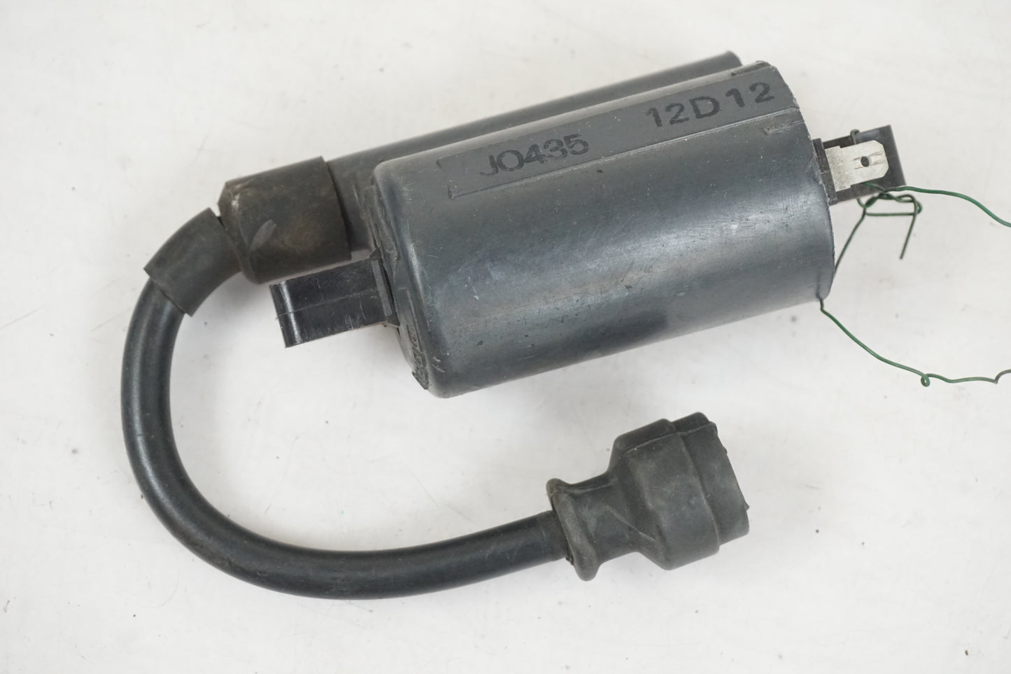 Framsidan på Tändspole från en Suzuki VL 800 -2003 motorcykel.