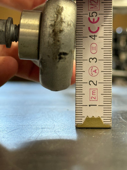 Höger sida på Bakram från en KTM RC8 -2008 motorcykel.