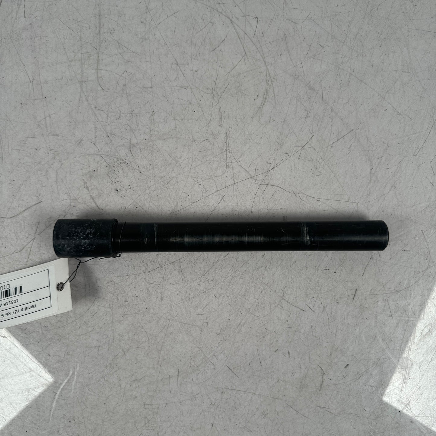 Höger sida på Axel från en Yamaha YZF R6 -2006 motorcykel.