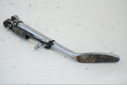 Vänster sida på Sidostöd från en Kawasaki VN 1500 Mean Streak -2002 motorcykel.