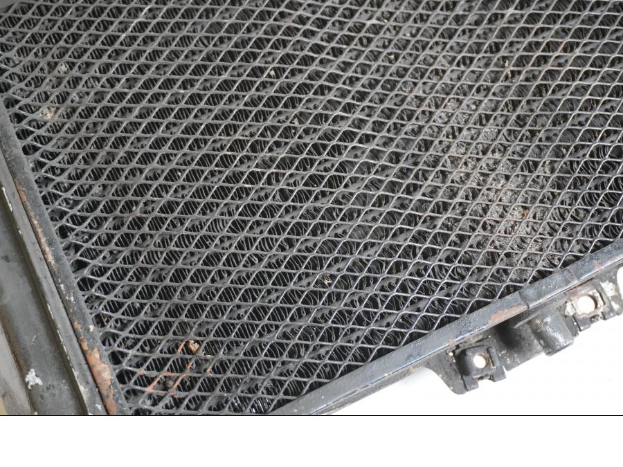 Snett uppifrån på Vattenkyl från en Kawasaki GPZ 600 R -1985 motorcykel.