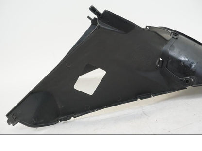 Extrabild3 på Toppkåpsinsida från en Suzuki GSX-R 1000 -2005 motorcykel.