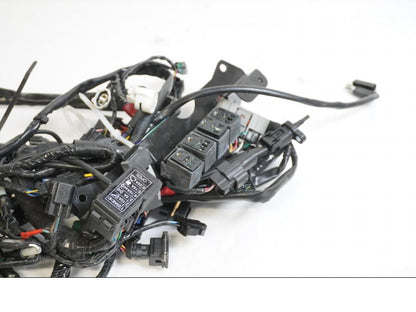 Höger sida på Kabelstam från en Triumph Street Triple -2011 motorcykel.