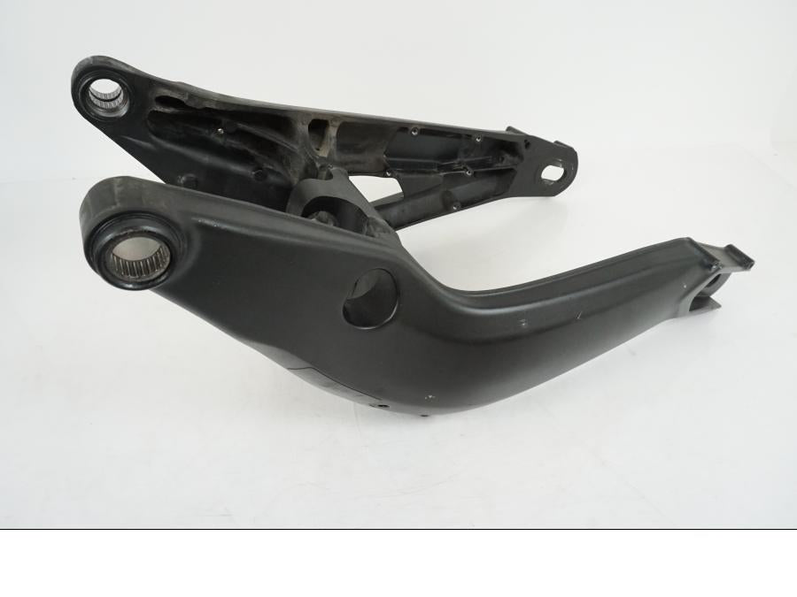 Framsidan på Sving från en Yamaha MT-09 -2014 motorcykel.