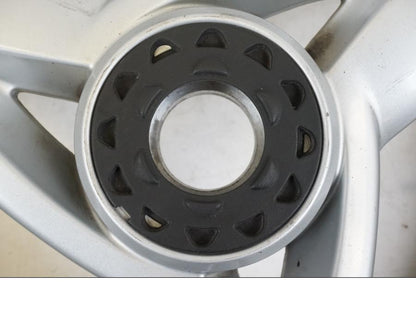 Extrabild2 på Fälg från en BMW F 650 CS -2003 motorcykel.