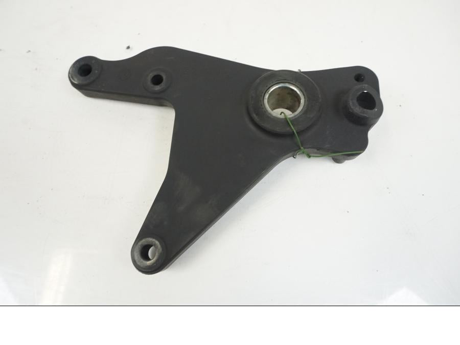 Baksidan på Bromsoksfäste från en Kawasaki Z 1000 -2017 motorcykel.